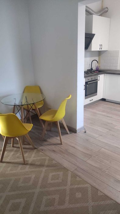 Vand apartament 2 camere Podgoria