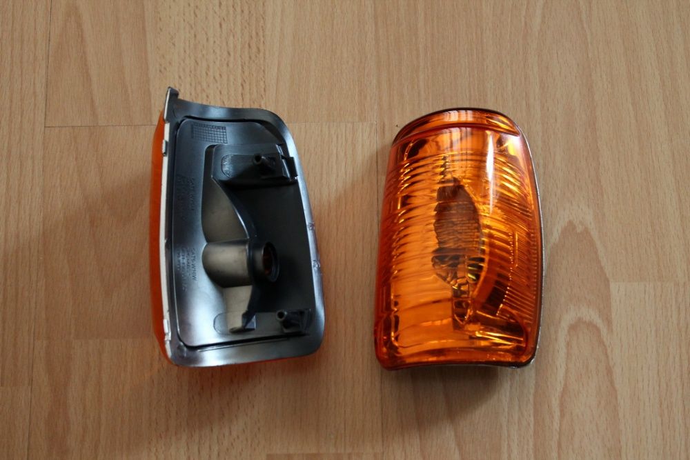 Lampa semnal oglinda Ford Transit 2014 - 2024
