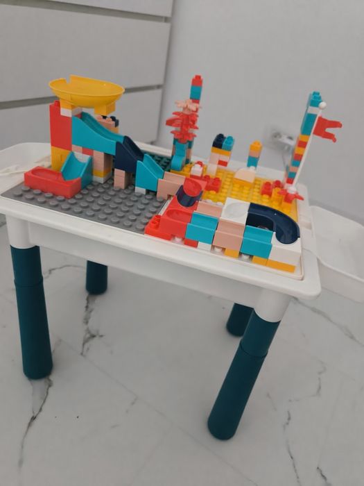 Vând Măsuță lego