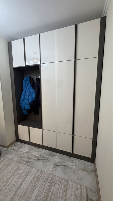 Прихожка шкаф шифонер