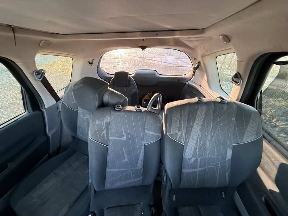 Рено меган Сценик 1.6 бензин на части