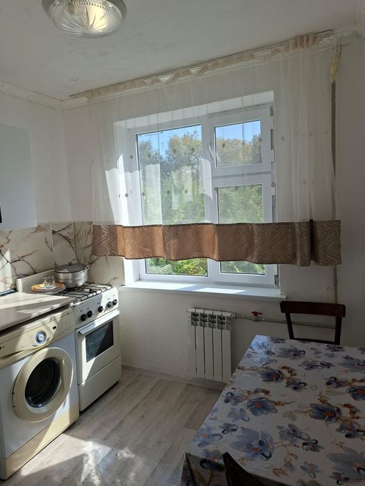 Срочно продается 2 комн квартира на 3 этаже