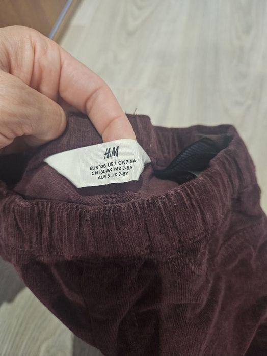 Blugi H&M roz si blugi raiati masura7- 8 ani