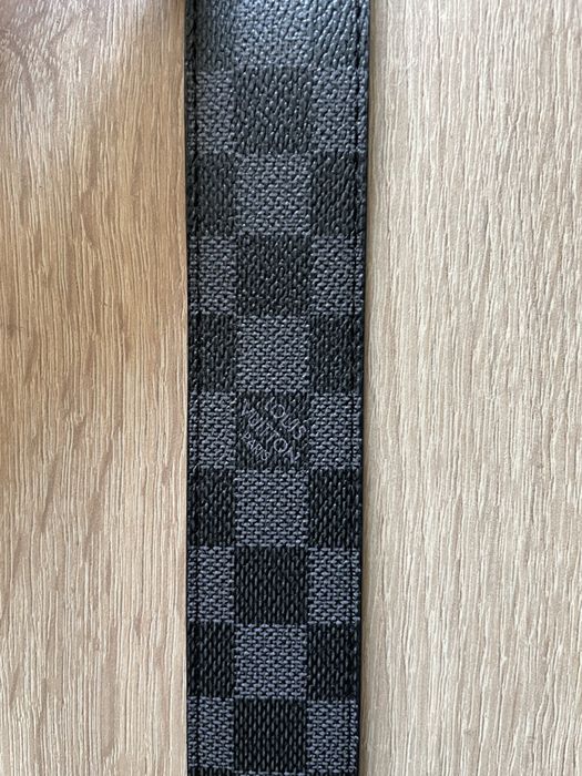 Curea Louis Vuitton (LV)