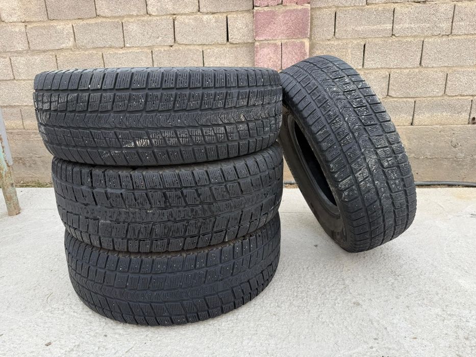 Баллоны зимние 265/70/R16