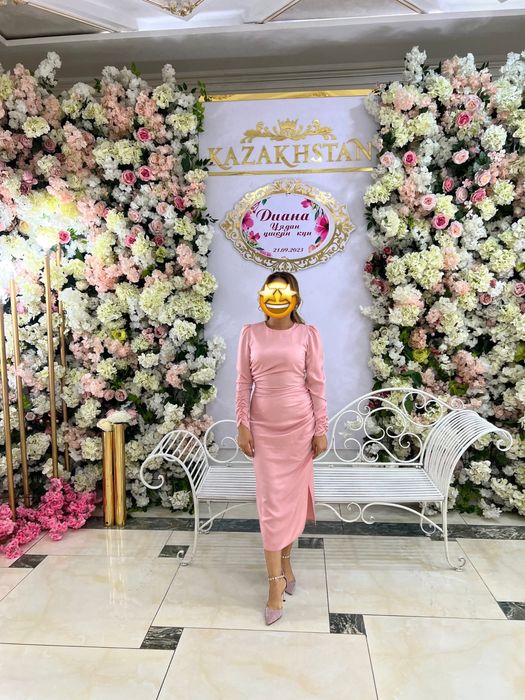 Вечерние платья.