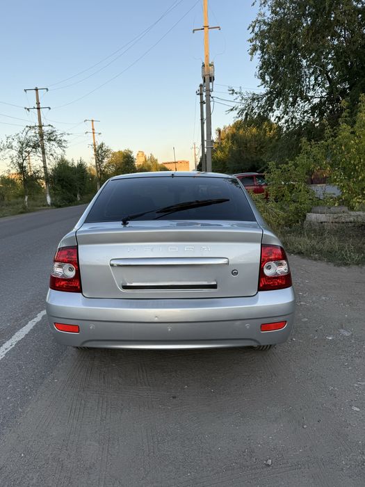 Продаю приору 2012 года
