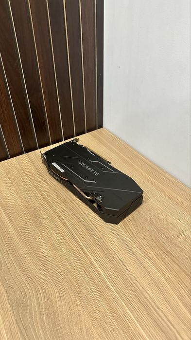 RTX 2060 OC gigabyte windforce 6gb
