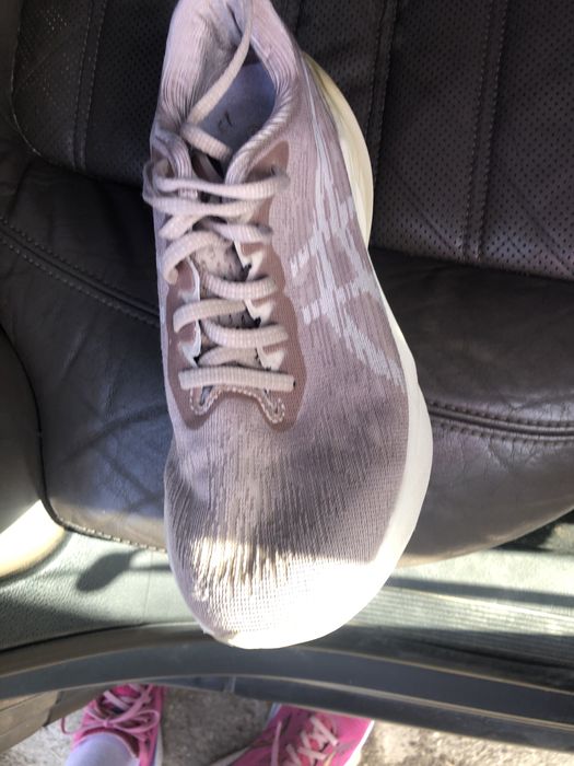 Asics nova blast 3