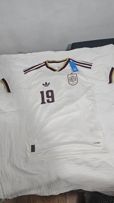 Tricouri mondial