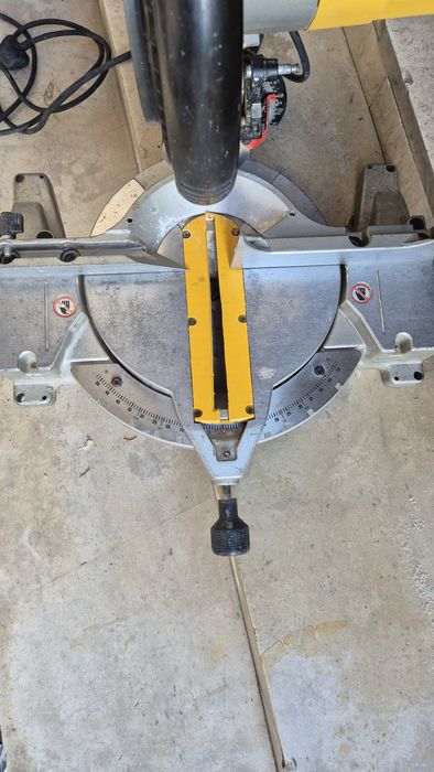 Пендула Dewalt DW703