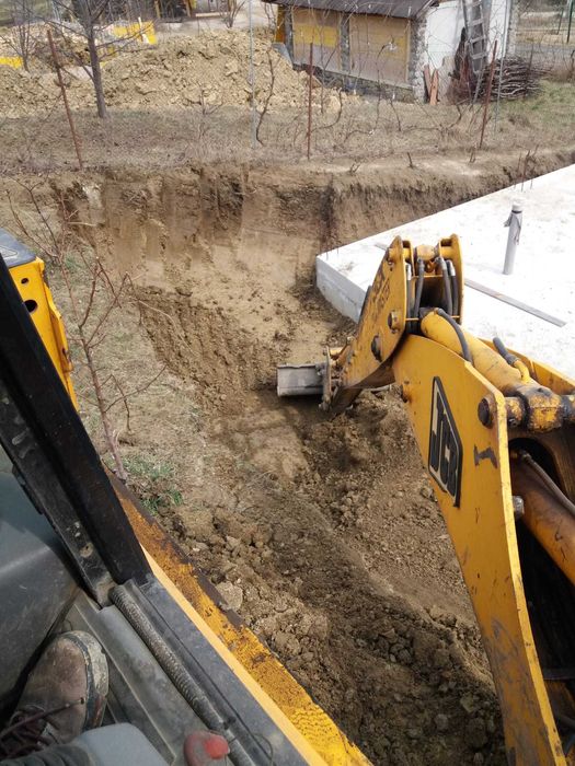 Buldoexcavator - Servicii excavare Bistrița