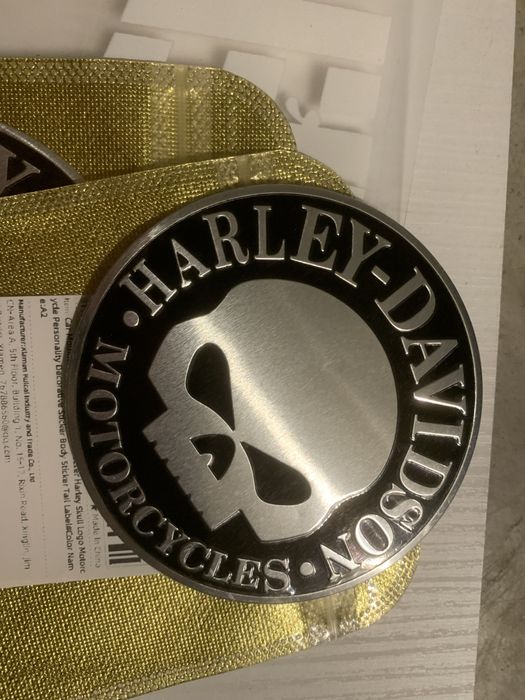 Метални емблеми и стикери Harley-Davidson (чисто нови)