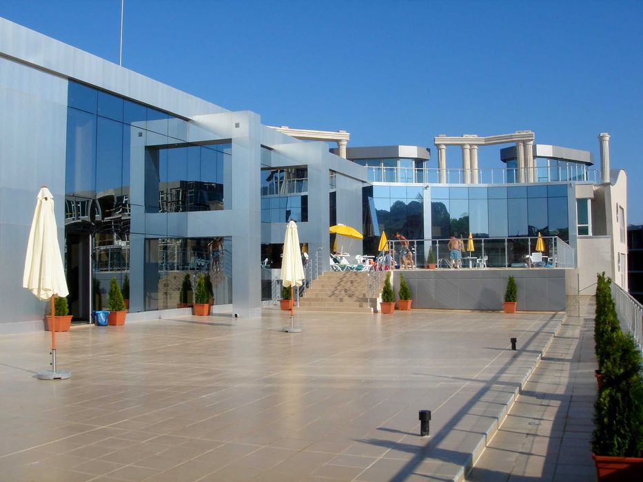 Продава се Двустаен апартамент в Бяла - 91 кв.м за 841 €/кв.м - Снимка #13