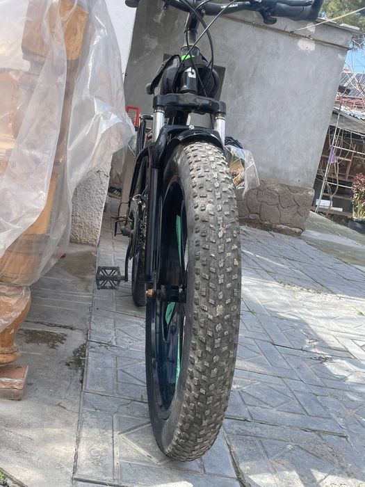 Velik  shiroki balon