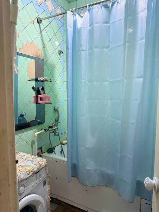 Продаётся квартира Чиланзар 20 квартал 2/4/4 панель 1,5 ×6