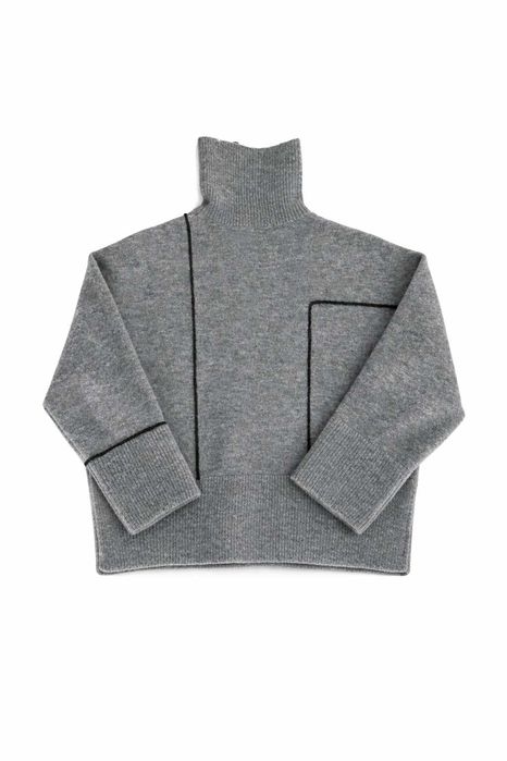 Сив поло пуловер с контрастни детайли