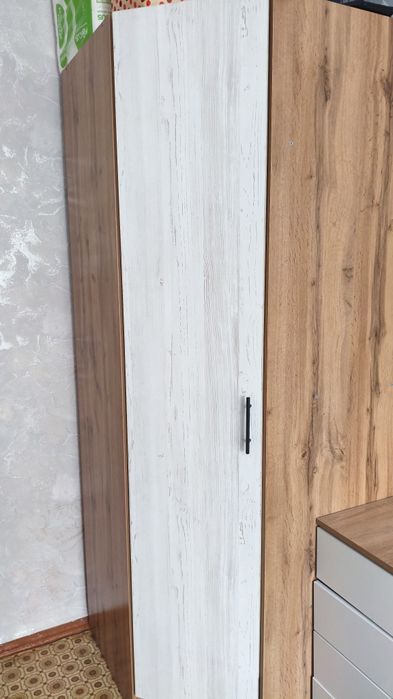 Угловой шкаф, продаем срочно