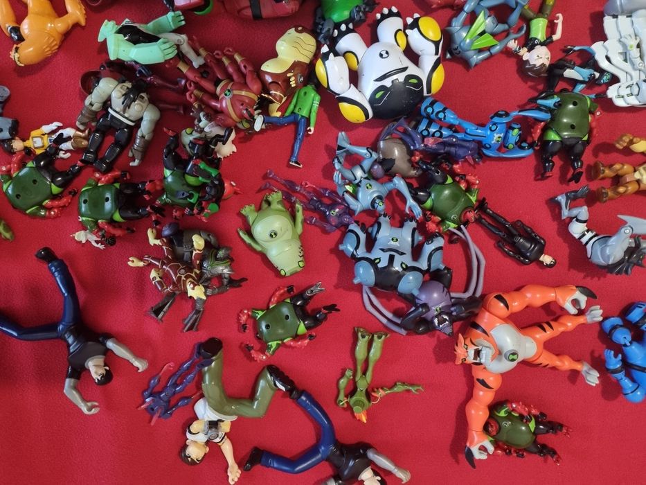 figurine ceasuri ben 10 colectie etc  iasi