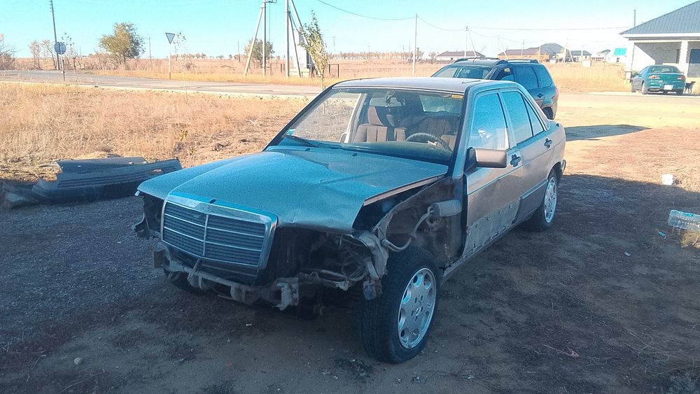 Продам мерседес 124