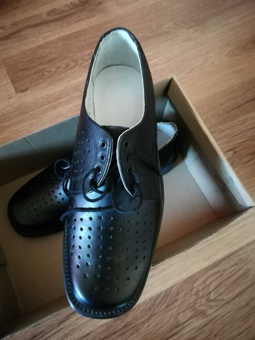 *Pantofi piele naturală, noi pt bărbați- 40 (42/27cm)*