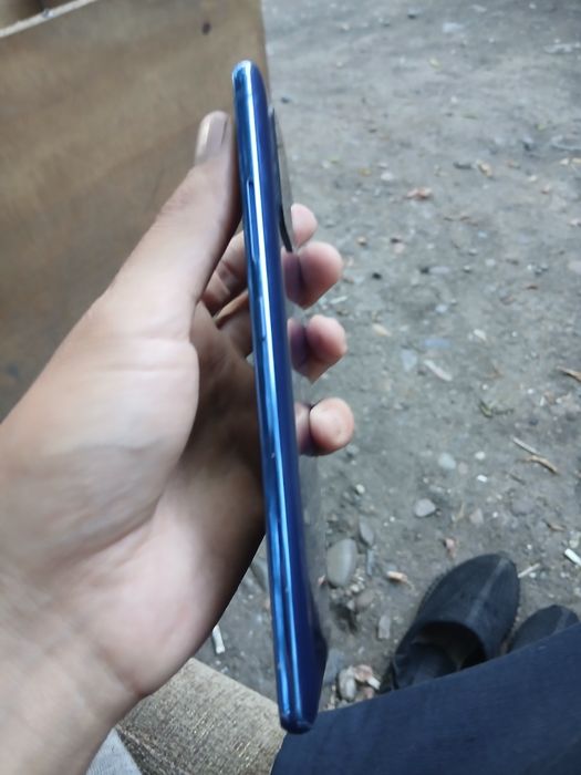 Продам мощный флагман Samsung Galaxy S10 Lite