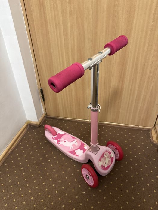 Vand trotineta in stare buna