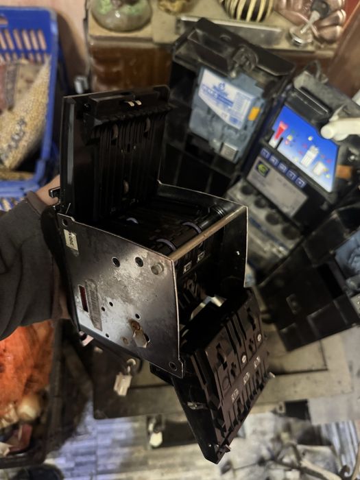 Restiera, cititor bancnote jetoniera RM5 . Sist stik