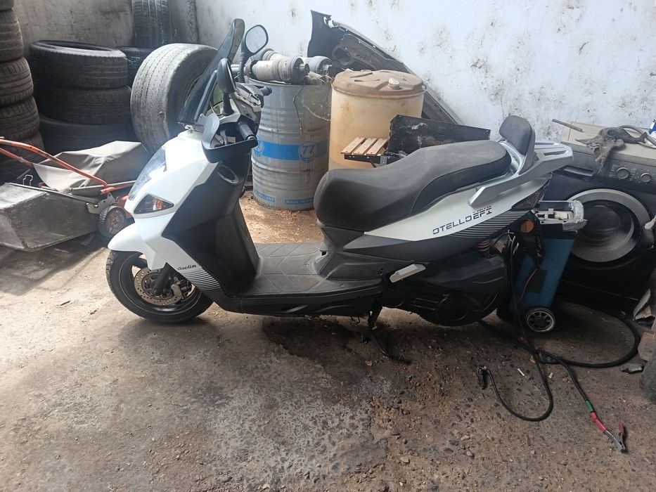 Скутер 125 кубика