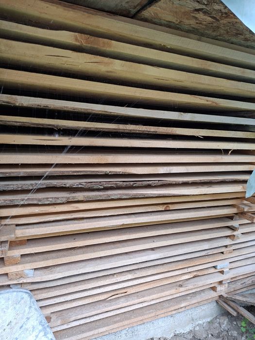CHERESTEA  / Blana  / Scândură Brad USCATĂ * Câmpulung Muscel județ Argeș * circa 11 M Cubi * Asigur Transport pe raza  Câmpulung Muscel