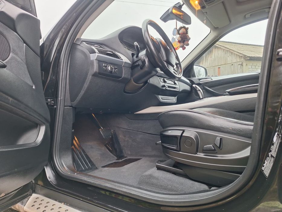 Vand BMW X5 E70 3.0D 2011