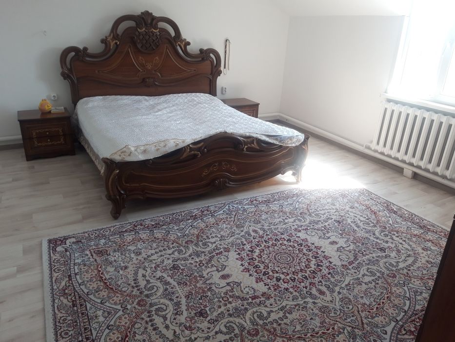 Продам двухэтажный дом