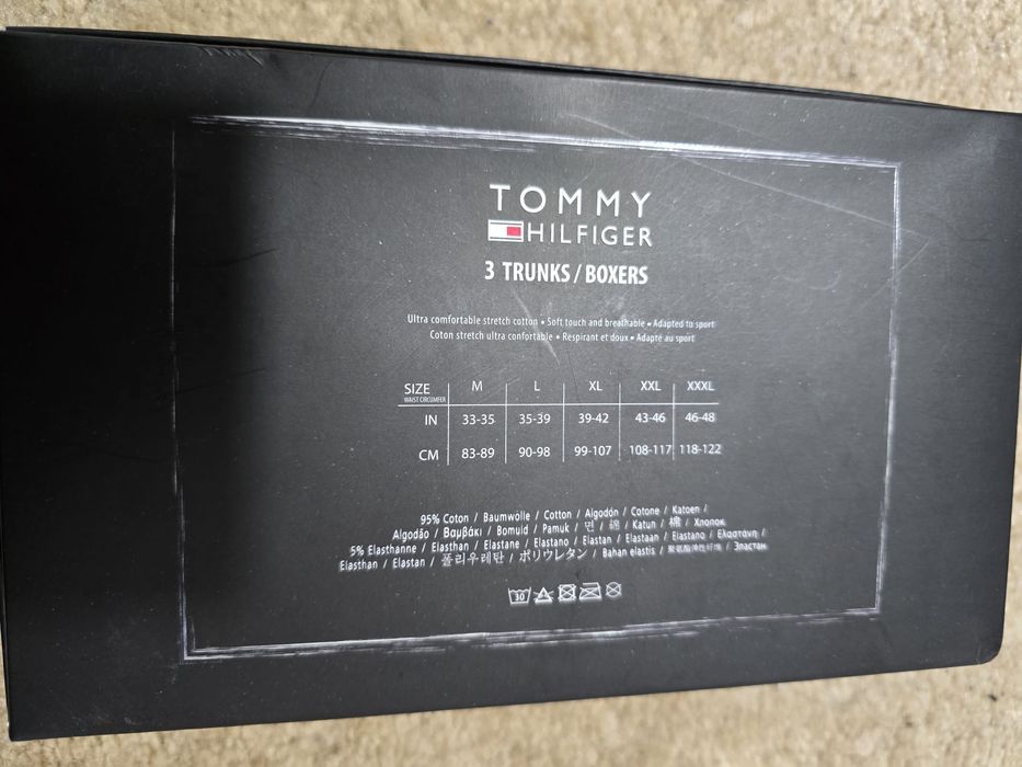 Boxeri Tommy Hilfiger noi sigilati