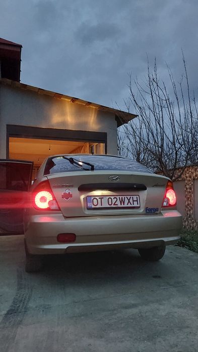 Hyundai accent 2005