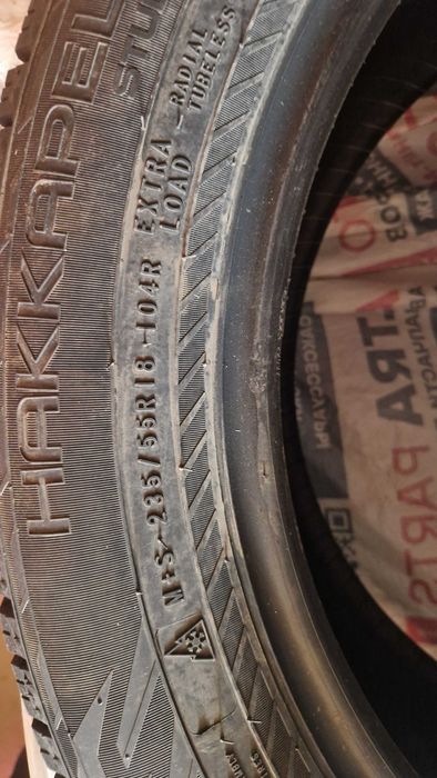 Шины зимние 235/ R55 18 б/у