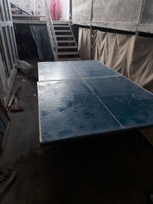 Продается отличном состоянии теннисный стол.