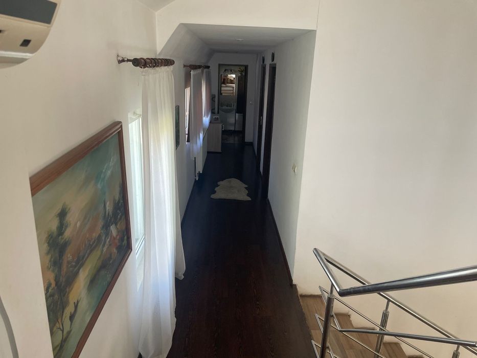 Casa si teren de vanzare