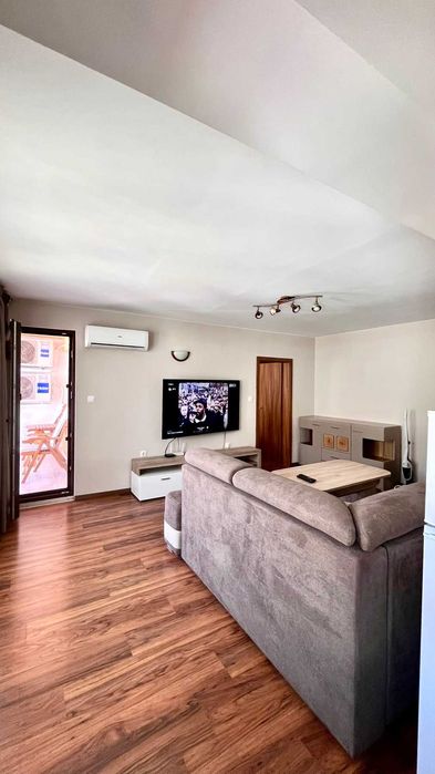 Продава се Двустаен апартамент в София, Банишора - 66 кв.м за 3561 €/кв.м - Снимка #2