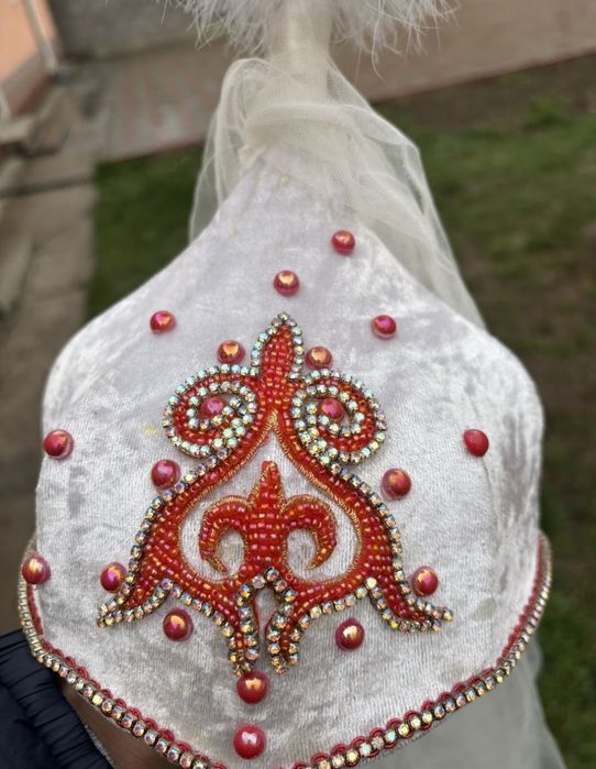 Сәукеле фатасымен