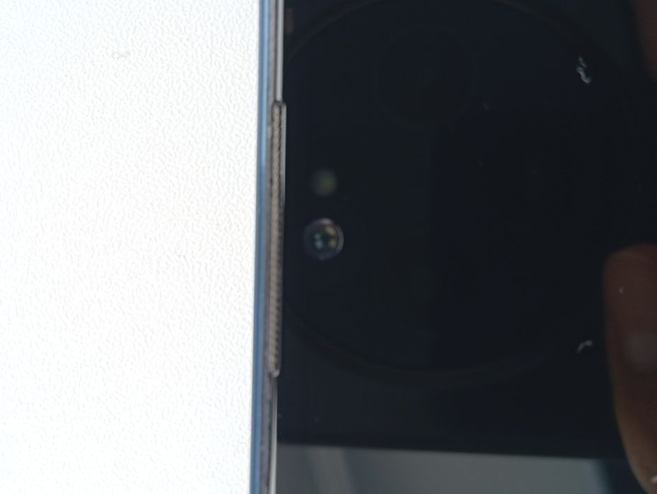 В продаже телефон Huawei p30 lite