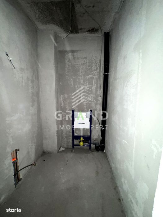 Spațiu Comercial 120Mp | 4 Incăperi | 3 Bai | Terasă 20Mp | Parcare