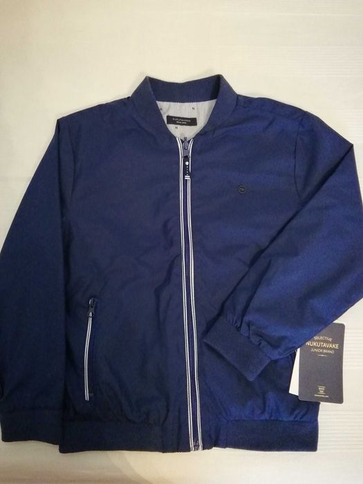 НОВО ЯКЕ Mayoral с ДВЕ ЛИЦА за 8 год. 128см.