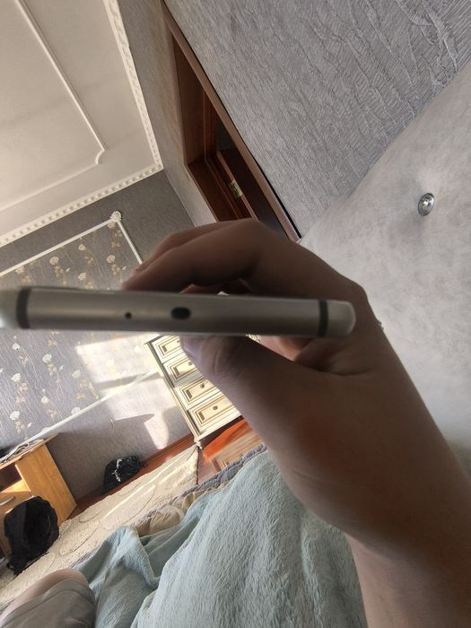 Нерабочий SAMSUNG,продам