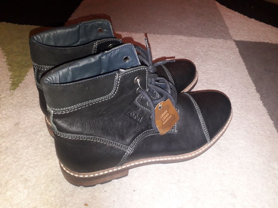 Ghete de piele marimea 42 fabricatie 2020 import Suedia