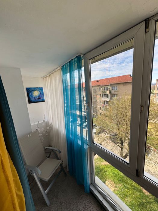 Apartament 3 camere de vanzare - Motru