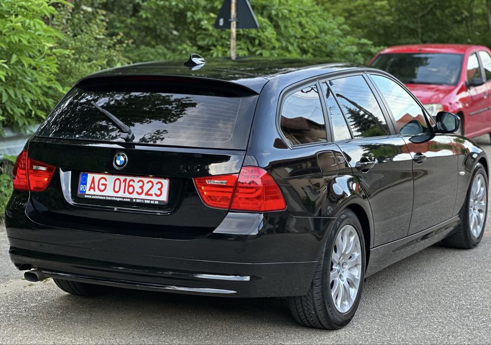 BMW 3 Series 2011 — imagine 5