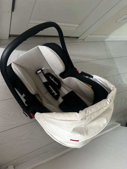Детское автокресло-люлька