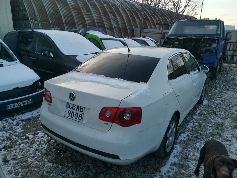 Volkswagen Jetta 2.5 На Части!!!