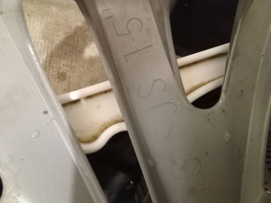 CAPAC ROATA NISSAN In Stare Foarte Buna 1-Singura Bucata