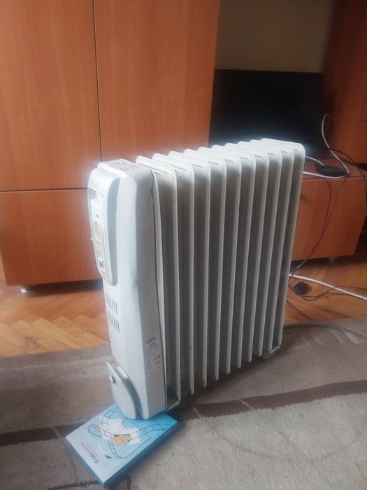 Маслен радиатор  на Delonghi